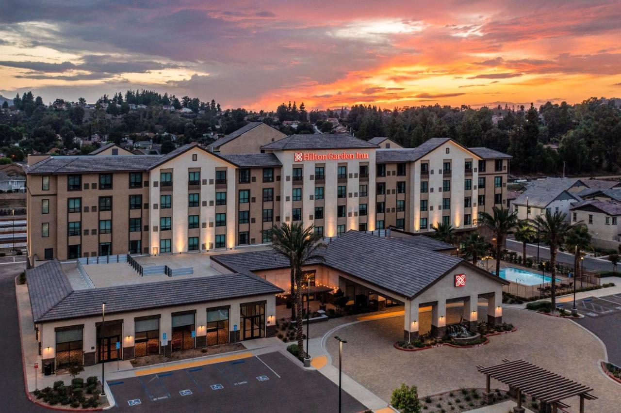 Hilton Garden Inn Pomona, Ca Екстер'єр фото
