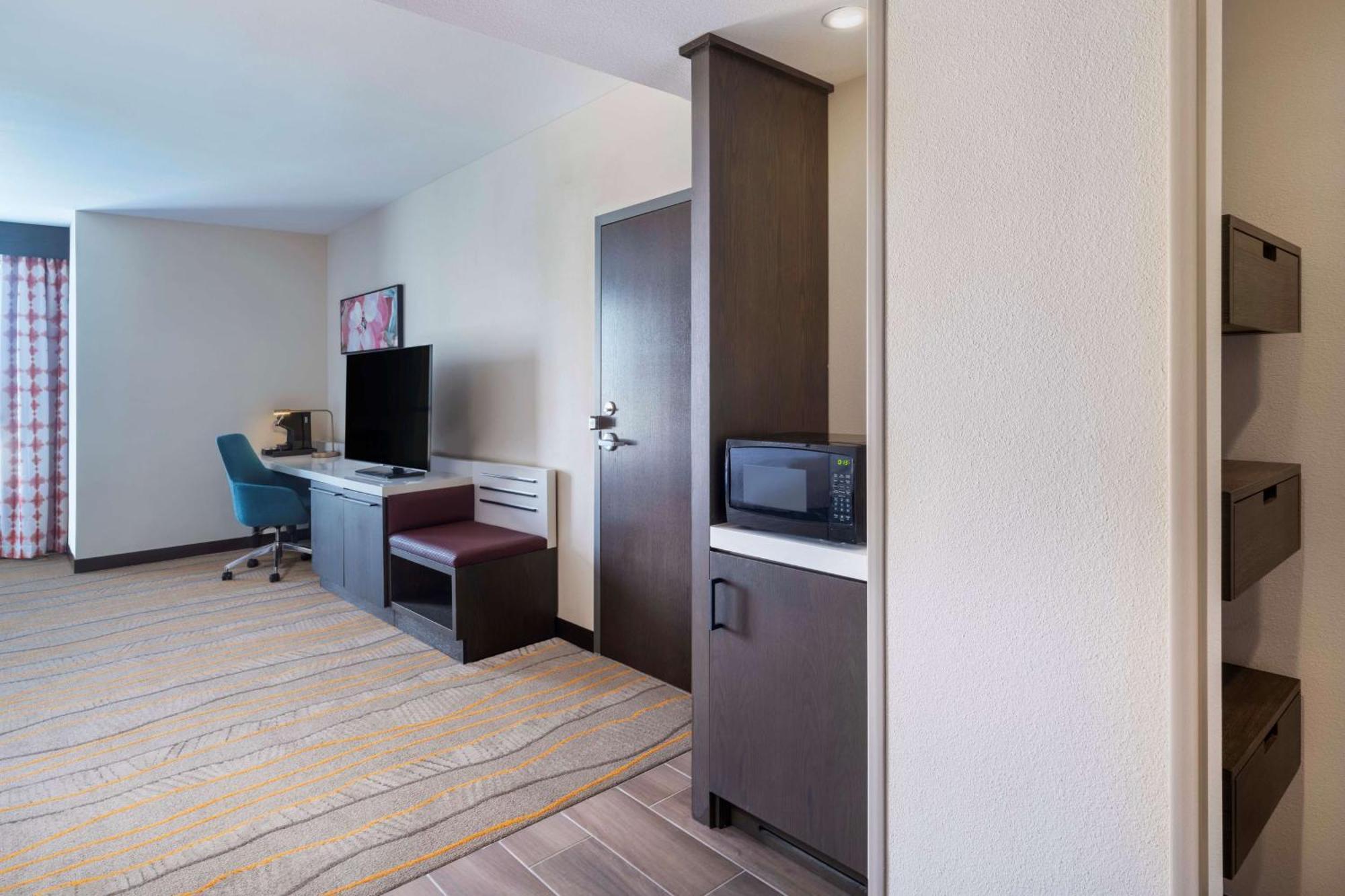 Hilton Garden Inn Pomona, Ca Екстер'єр фото