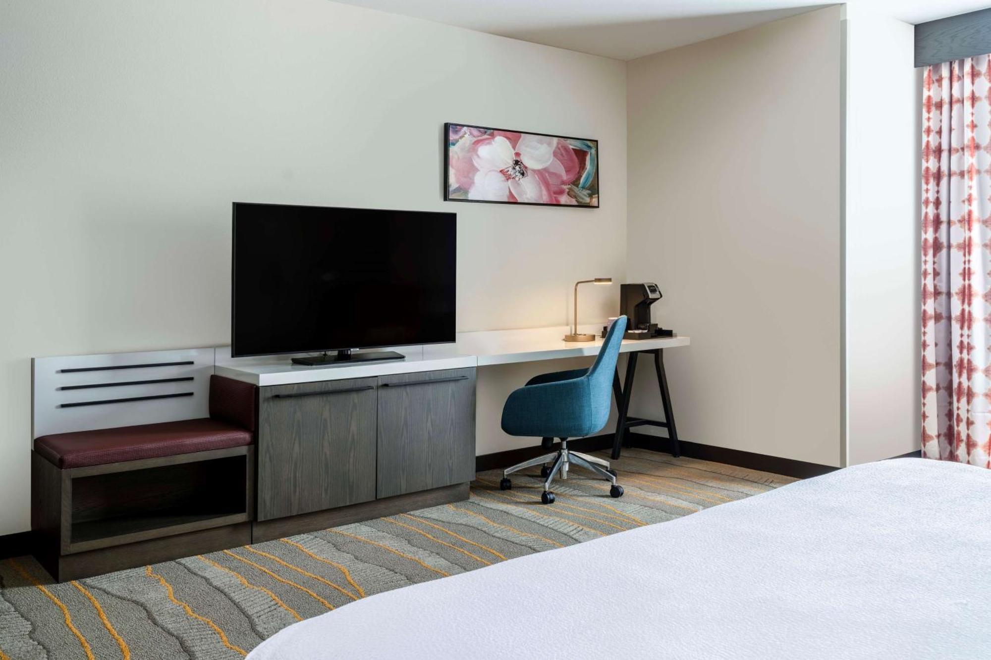 Hilton Garden Inn Pomona, Ca Екстер'єр фото